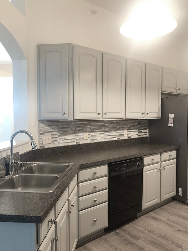 Building Photo - 285 Skyview Ct