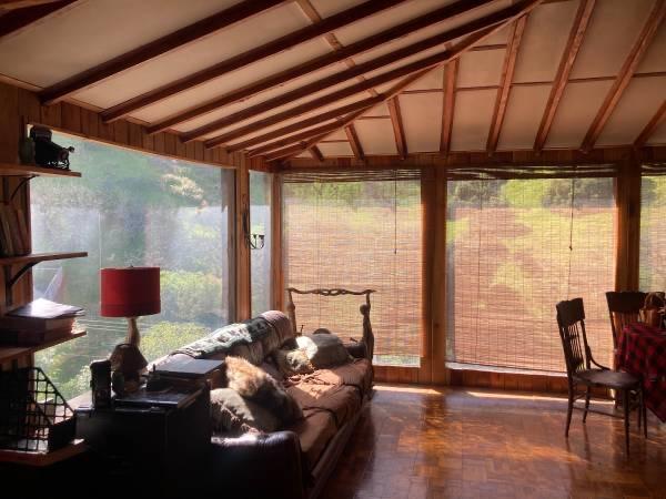 Building Photo - 2252 Laurel Canyon Blvd