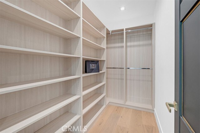 Building Photo - 430 W Kenneth Rd