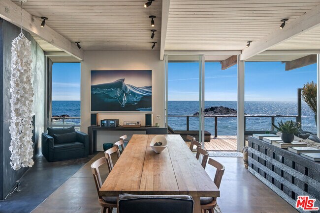 Building Photo - 24956 Malibu Rd