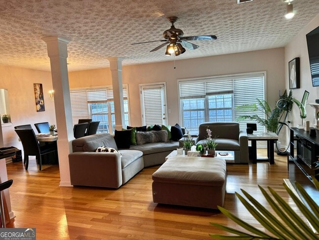 Building Photo - 1481 Edgeley Way