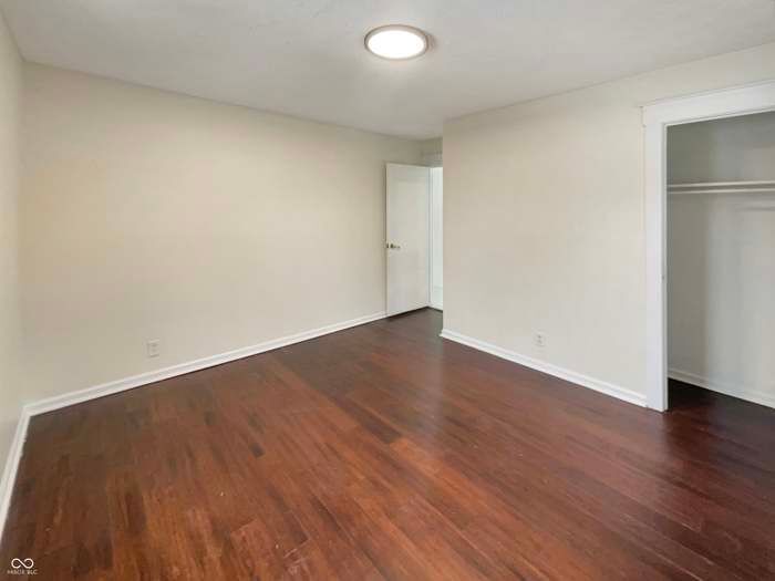 Building Photo - 4055 N Grand Ave