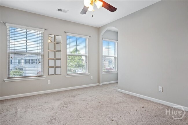 Building Photo - 270 Willow Point Cir