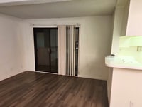 Building Photo - Live in the Heart of Beverly Hills: Charmi...
