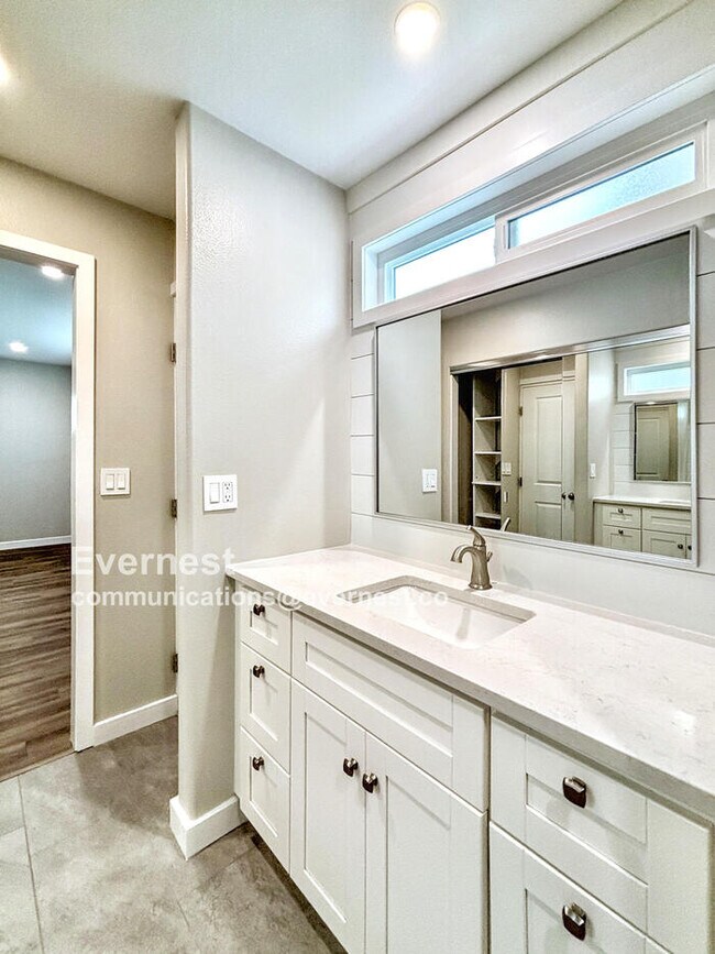 Building Photo - 33751 Alcazar Dr