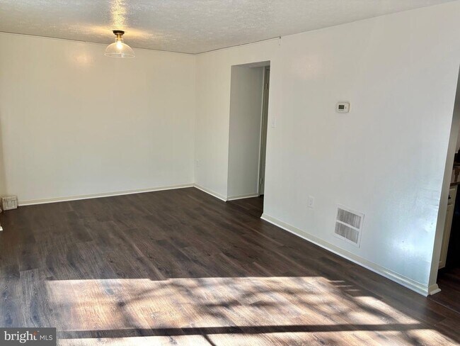 Building Photo - 19205 Misty Meadow Terrace