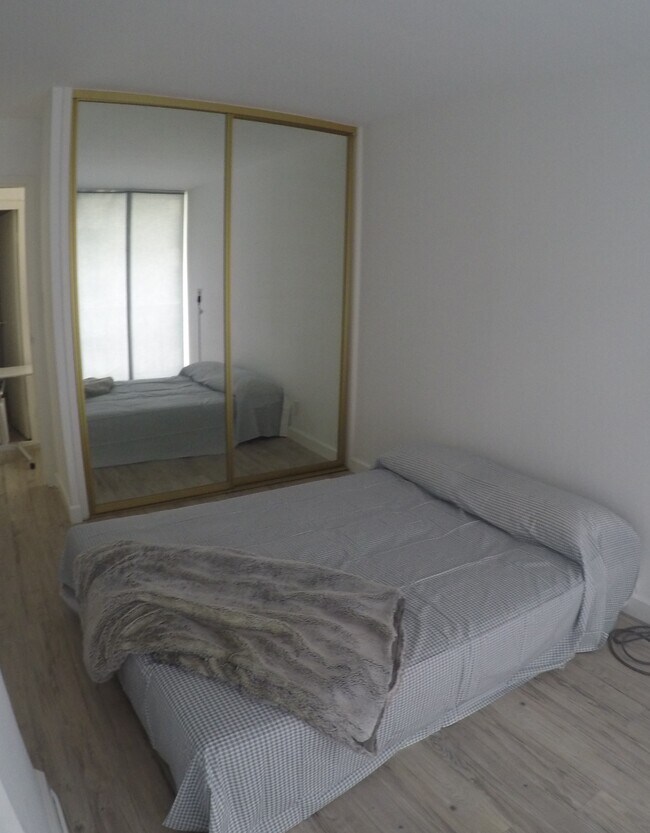 2nd Bedroom - 1998 Broadway