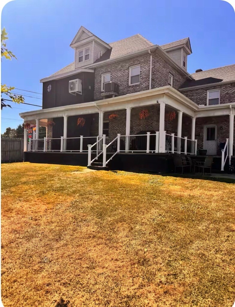 Building Photo - 664 New Castle Road