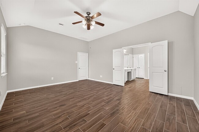Building Photo - 14122 Sunrise Arbor Ln