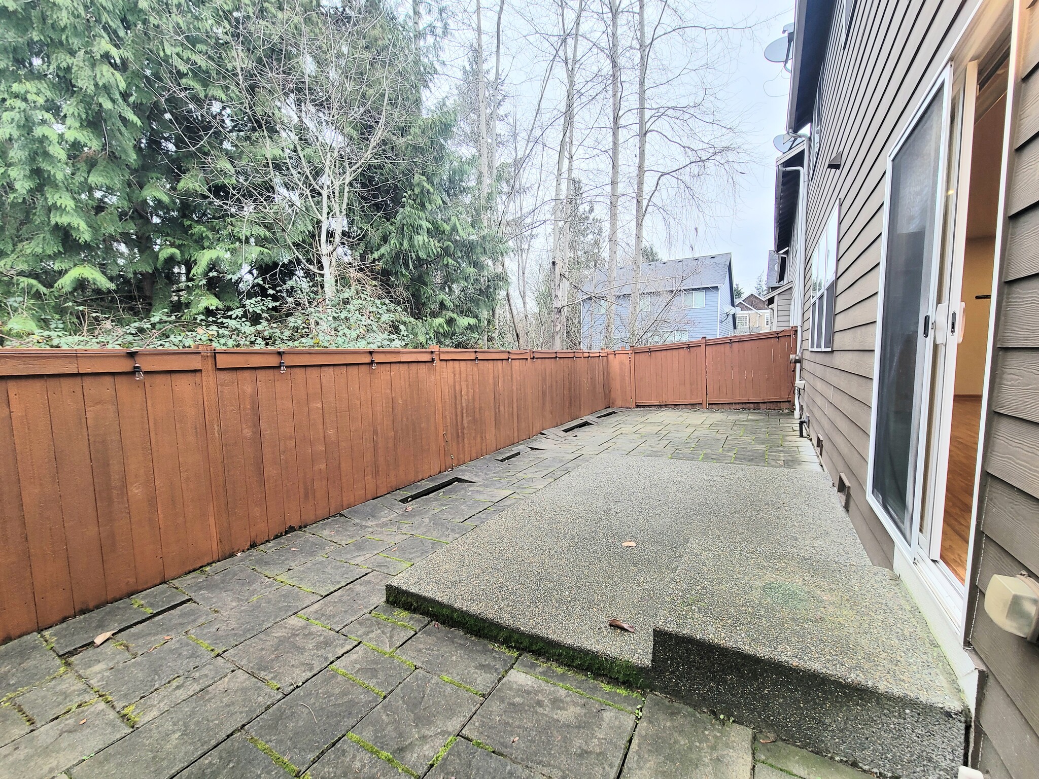 Building Photo - 19226 25th Ave SE