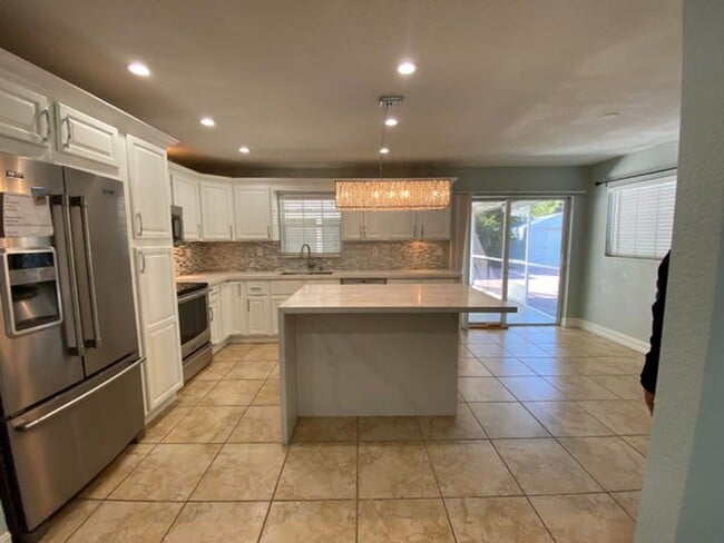 Building Photo - 3436 Housatonic Dr