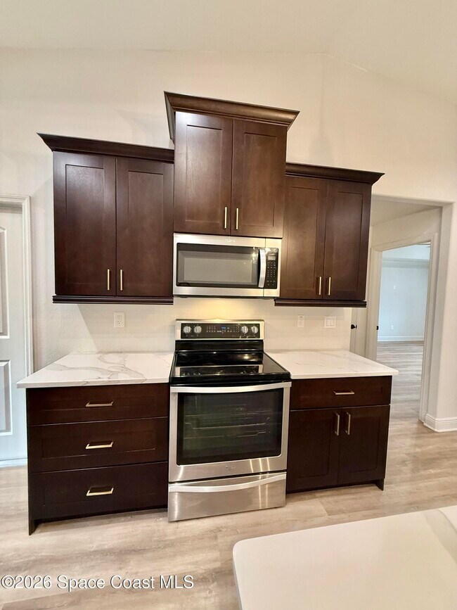 Building Photo - 4255 US-1