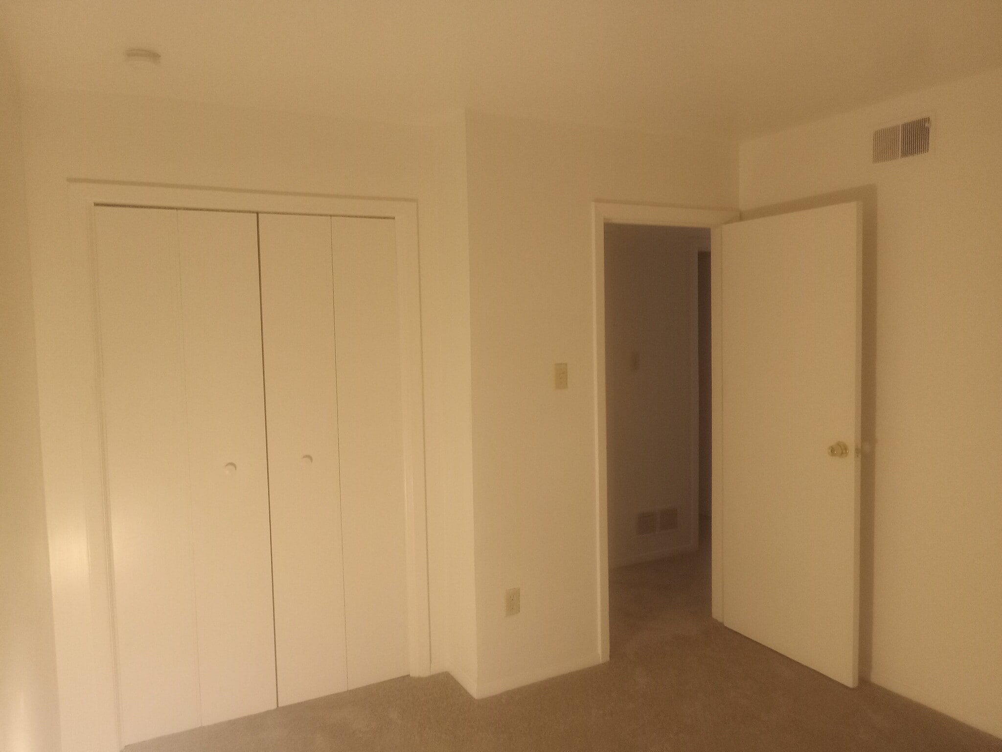 Bedroom 2 - 8049 Pippin Rd