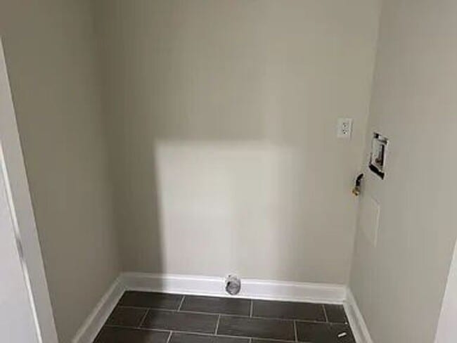Building Photo - NEWLY REBUILT ONE LEVEL LIVING SPACE