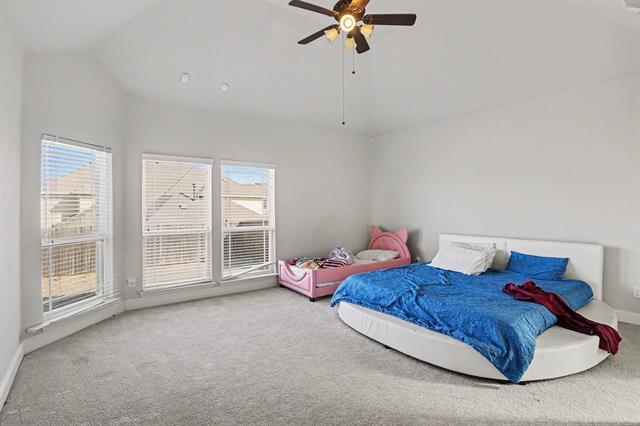 Building Photo - 6116 Cooper Crk St