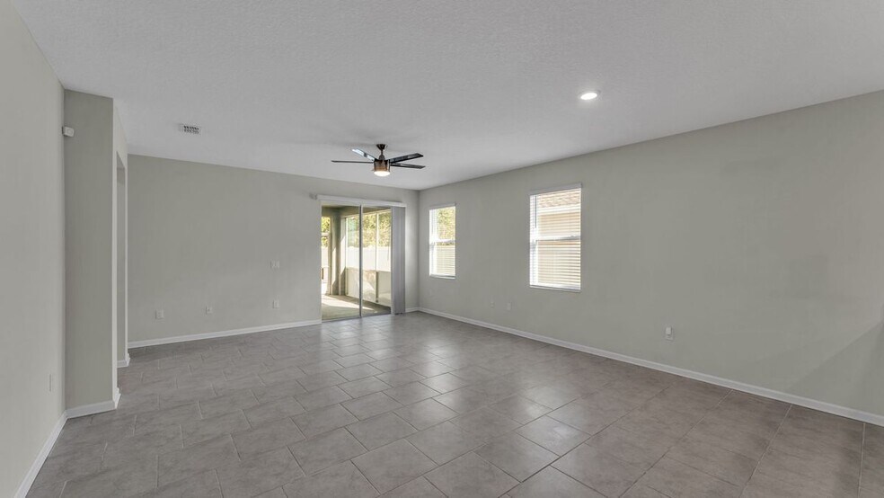 Building Photo - 244 Pershing St