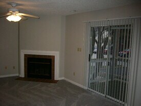 Building Photo - 1692 E Swan Cir