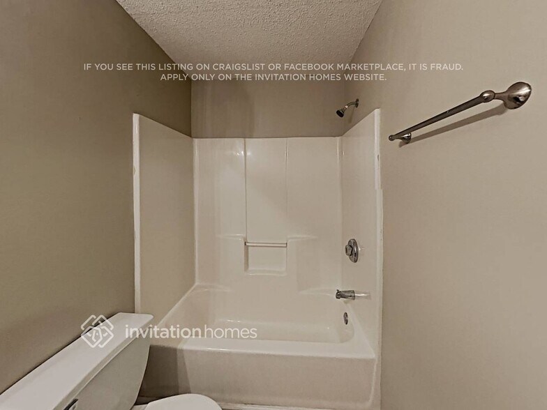 Building Photo - 1610 Vinebrook Terrace