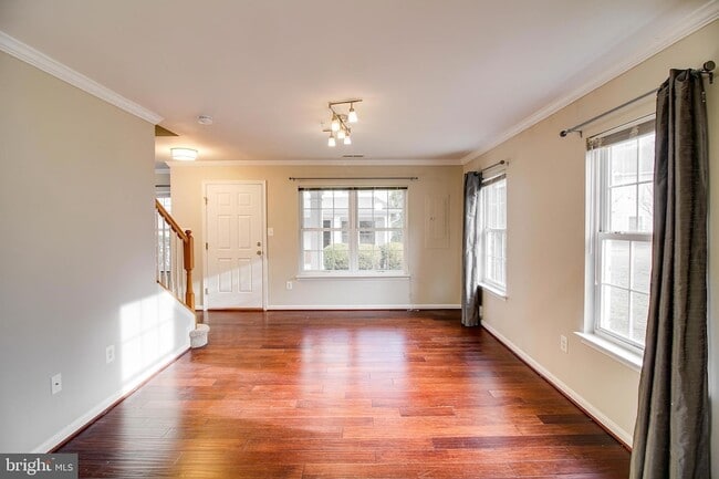 Building Photo - 2035 Astilbe Way