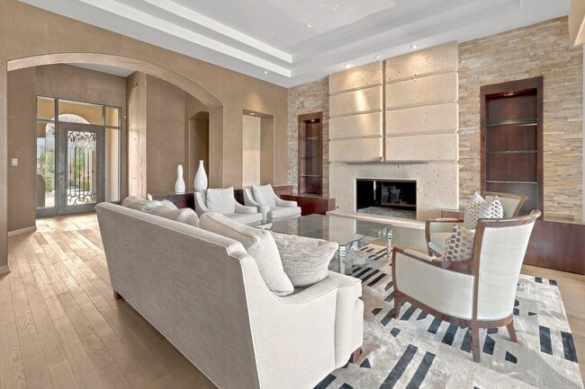Building Photo - 76197 Via Volterra
