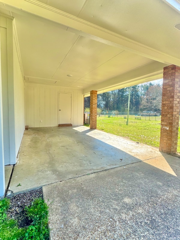 Building Photo - 992 Buck Egger Rd