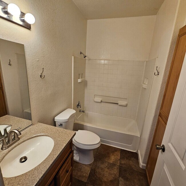 Building Photo - WOW! 3 bed 2 bath gated condo near Nellis AFB.. REMODELED!