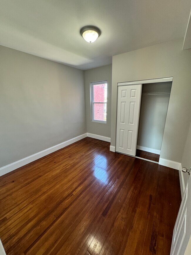 2nd Bedroom - 418 Bonsal St