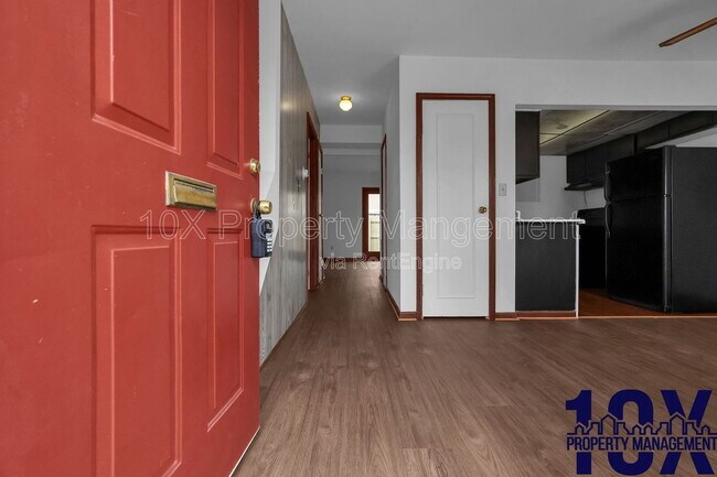 Building Photo - 141 Beacon Run W