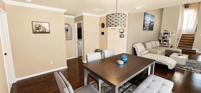 Building Photo - 29122 Foxingham Cir