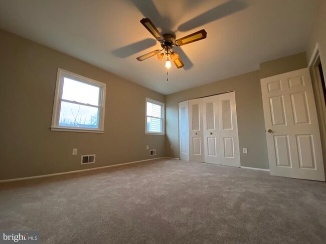Building Photo - 3484 Beale Ct