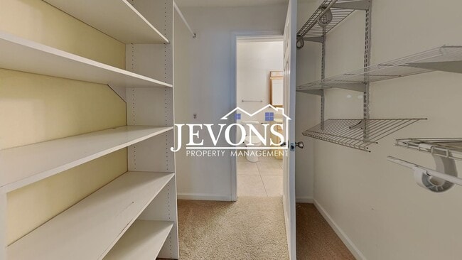 Building Photo - 2-bedroom home with water, sewer, and garb...