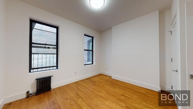 Building Photo - 592 Amsterdam Ave