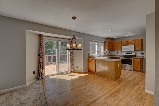 Building Photo - 1625 Flint Ct