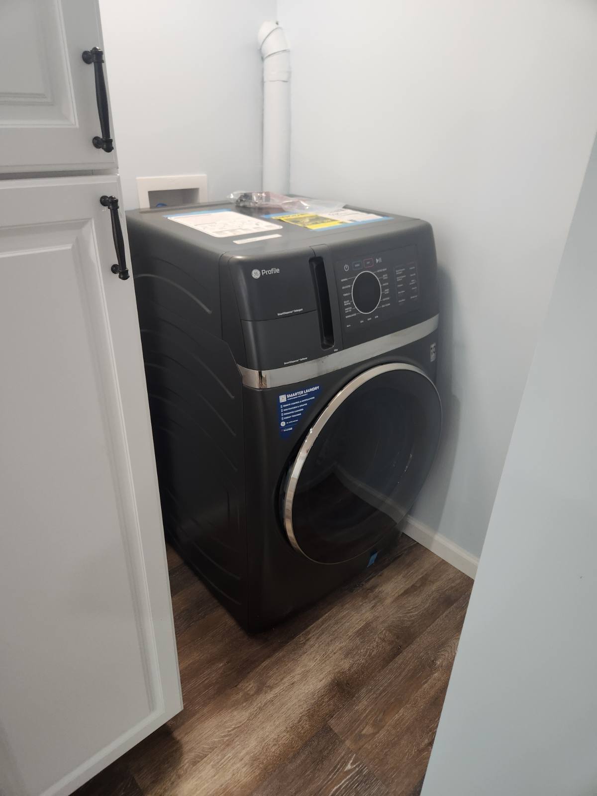 Building Photo - 2119 Oaklyn Dr