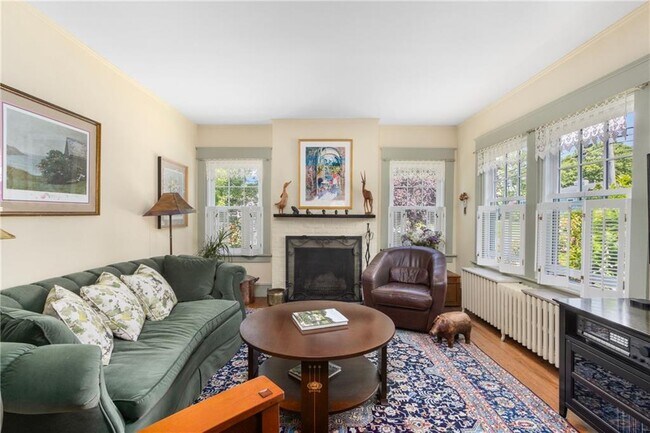 Building Photo - 141 Coggeshall Ave