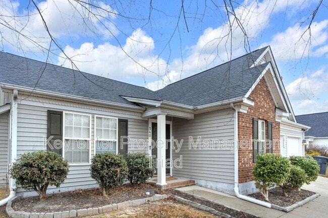 Building Photo - 540 Lake Way