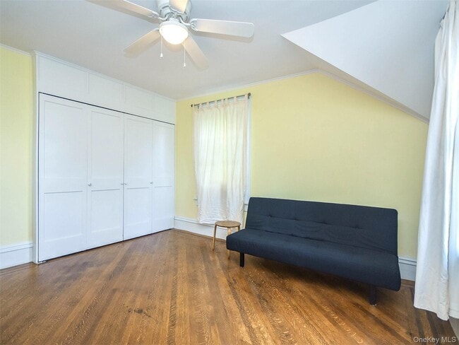 Building Photo - 27 Summit Ave