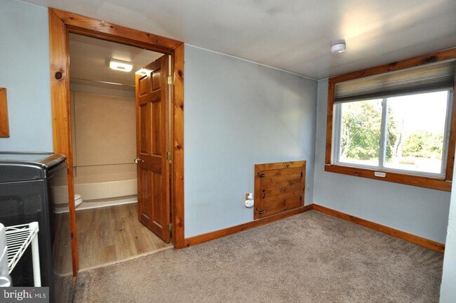 Building Photo - 154 Old Marlton Pike