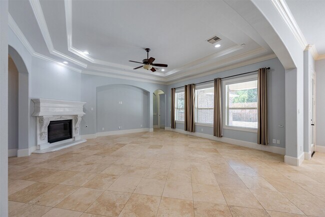 Building Photo - 12955 Lake Parc Bend Drive