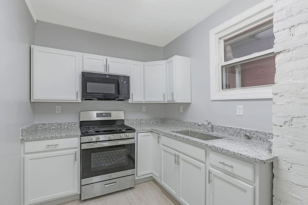 Building Photo - 5125 Carthage Ave