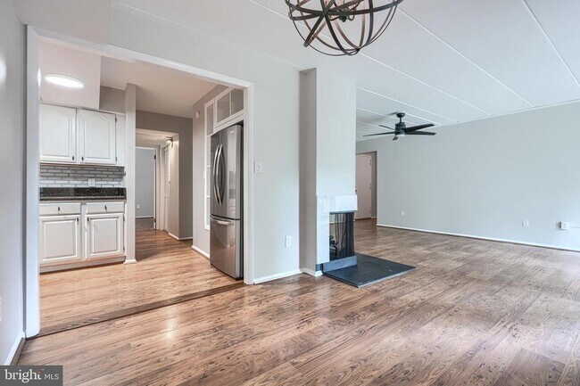 Building Photo - 5390 Smooth Meadow Way