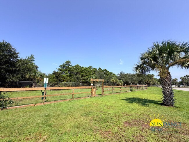 Building Photo - 4000 Gulf Terrace Dr
