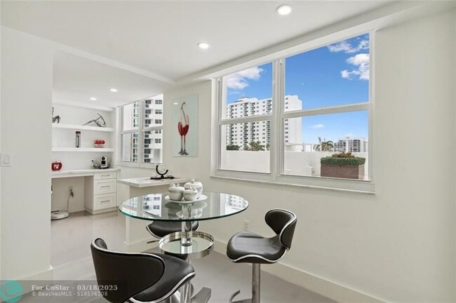 Building Photo - 2751 S Ocean Dr
