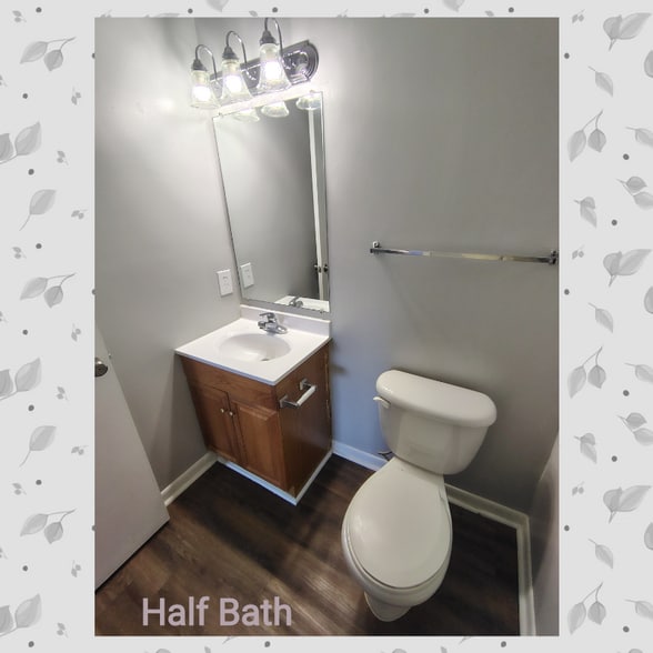 Building Photo - 600 Reusens Rd