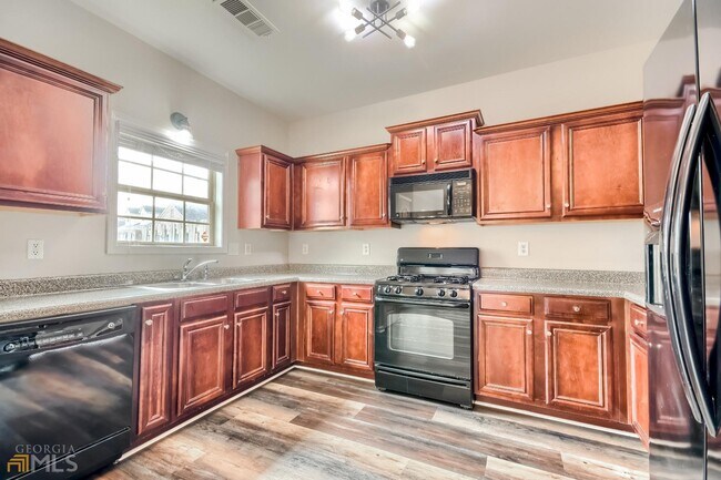 Building Photo - 2171 Waterford Park Dr