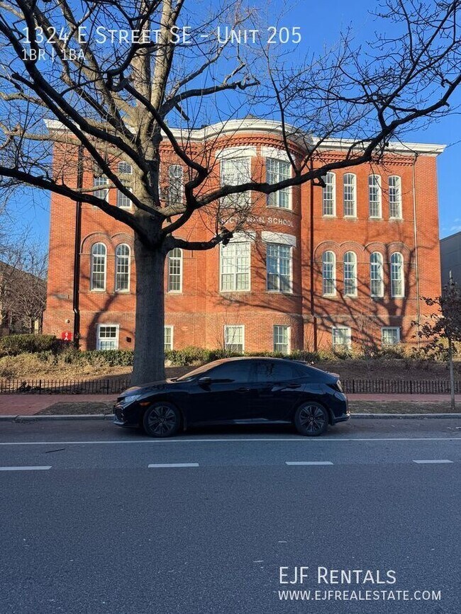 Building Photo - 1324 E Street SE-Unit 205