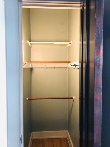 Building Photo - 2825 N Frederick AV