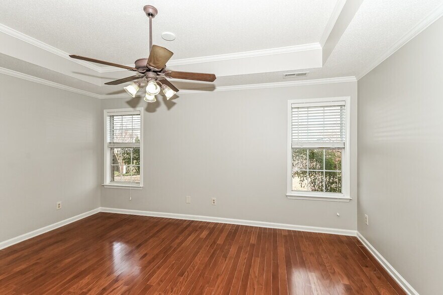 Building Photo - 10098 Sutton Ridge Ln