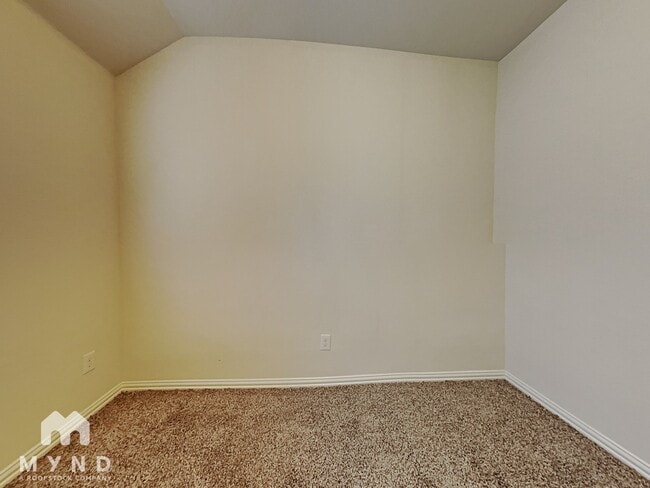 Building Photo - 4916 Meadow Falls Dr