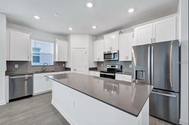 Building Photo - 9809 Introduction Wy